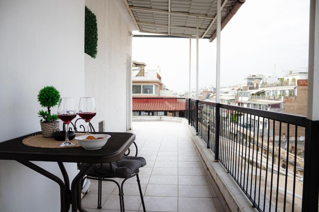 Bedcity Apartment In The Center Of Thessaloniki Exterior photo